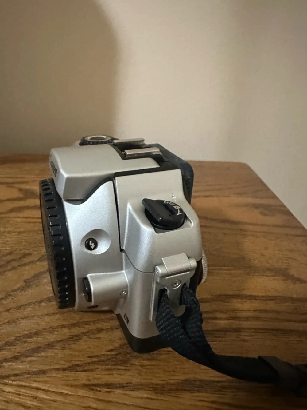 Canon EOS IX Lite Silver DSLR Body with Black Cap and Strap